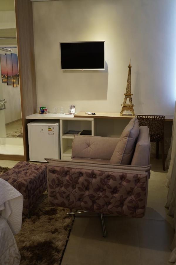 Pak Suites Hotel Luis Eduardo Magalhaes Exteriör bild