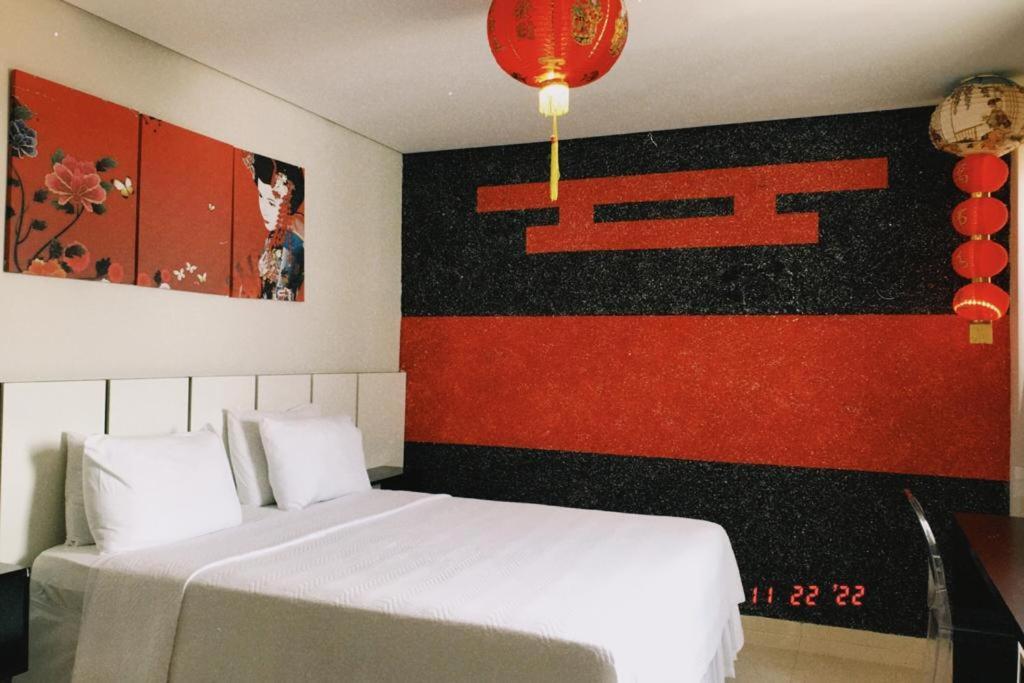 Pak Suites Hotel Luis Eduardo Magalhaes Exteriör bild