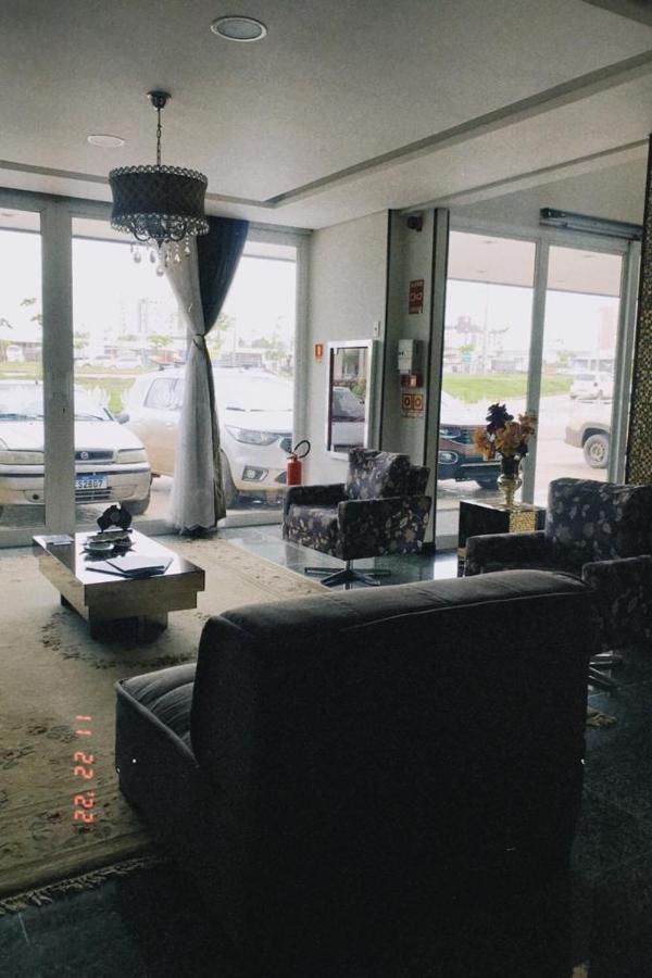 Pak Suites Hotel Luis Eduardo Magalhaes Exteriör bild