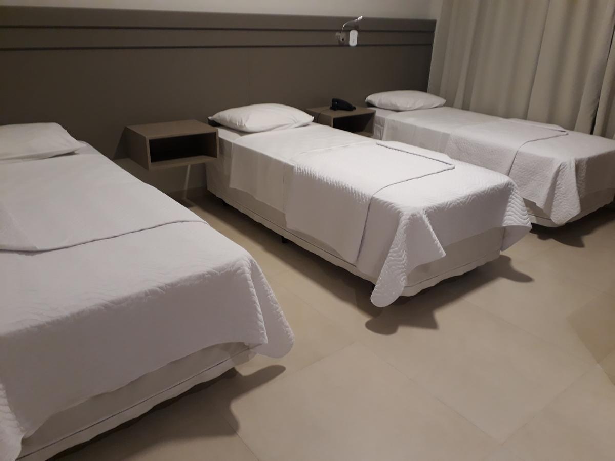 Pak Suites Hotel Luis Eduardo Magalhaes Exteriör bild
